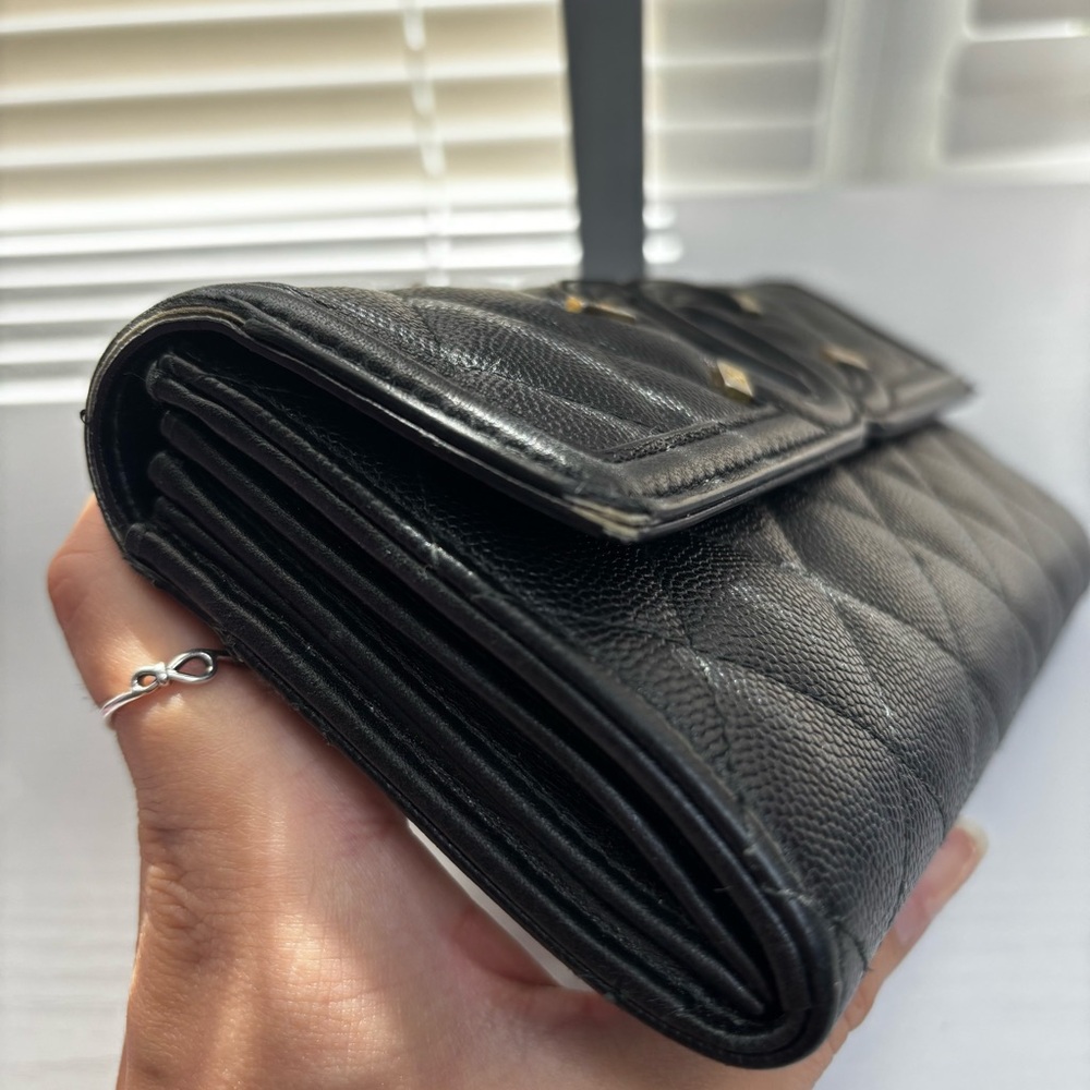 CHANEL Black Caviar Filigree Wallet - Picture 13 of 13